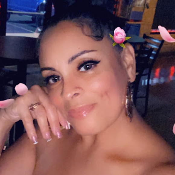 Meet your Posher, Isabel - Picture 1 of 1